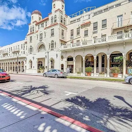 King Bed Mermaid Suite - Heart Of Palm Beach, Free Parking Included-2