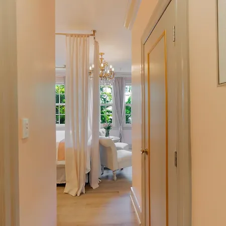 Hemingway Suites At Palm Beach Hotel Island-2